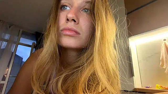 AnyaAfterDark webcam