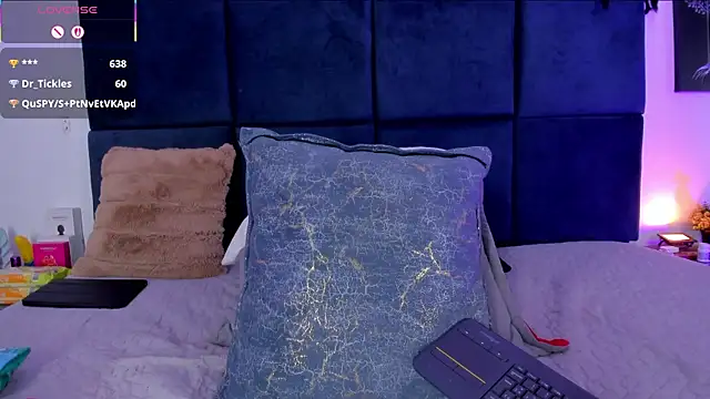 april_jones05 webcam