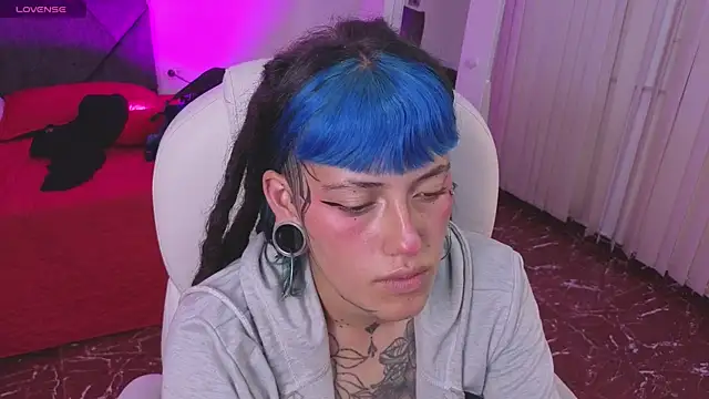 _sharlotte777 webcam