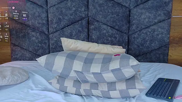 AnnieRouse__ webcam