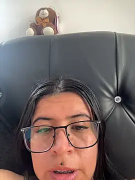 Devilsweet17 webcam