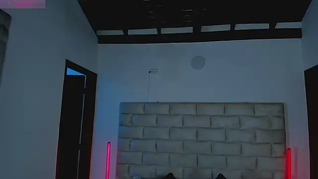 HollyGrey_ webcam