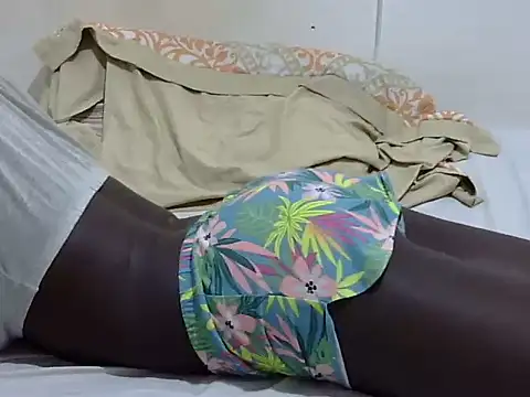 sweet_petite254 webcam