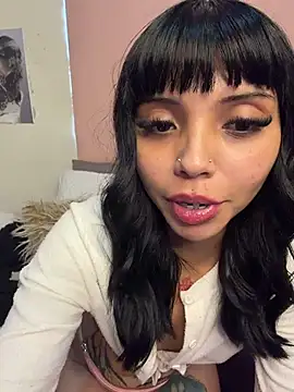 AlanaStormm webcam