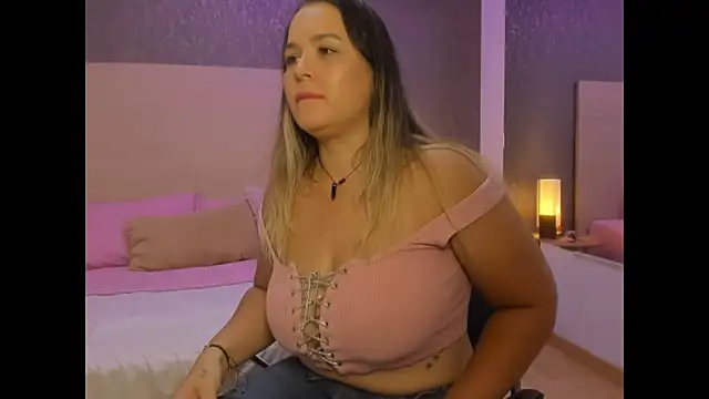 Aly_Rivas webcam