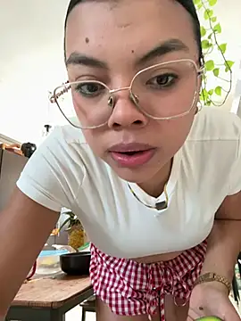 Adri_zu webcam