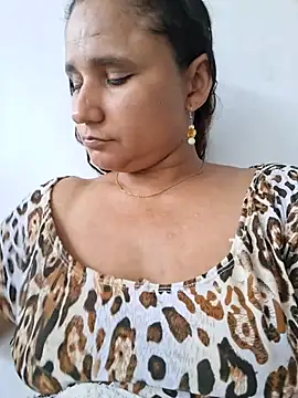 Mature--Mommy webcam