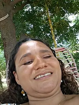 Mature--Mommy webcam