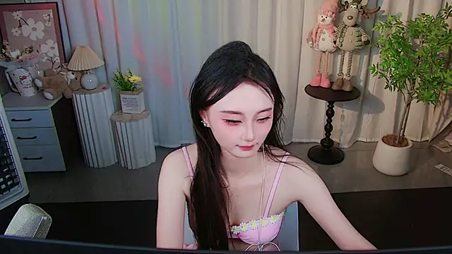 zaizai-66 live cam on StripChat
