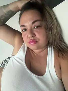 MikyVesela webcam