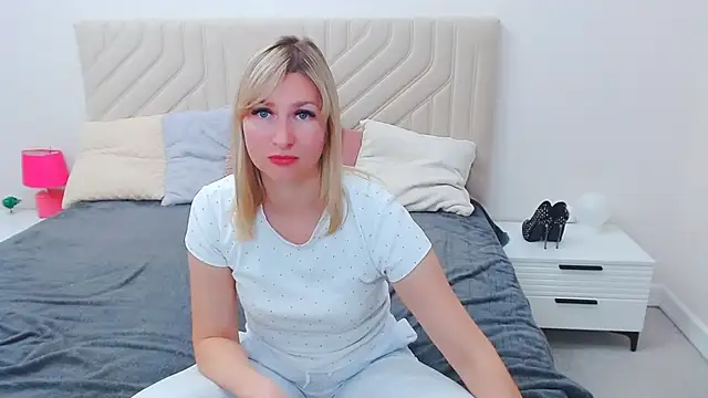 Incredible_Ariela webcam