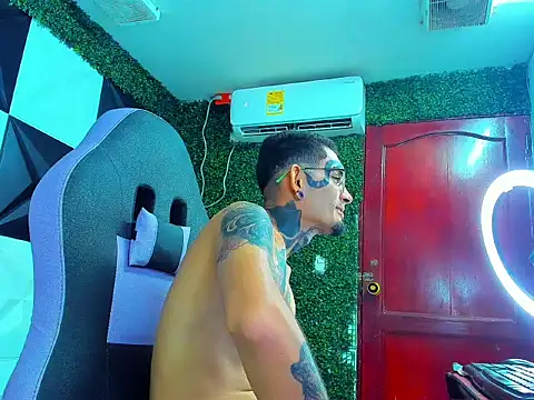 Boy_tatto77 webcam