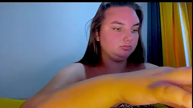 Dreamyblushfairy webcam