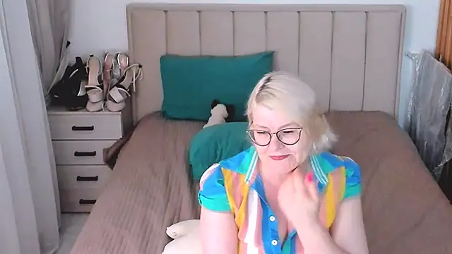 sabrinamacmarren webcam
