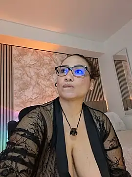 JuliRamirez webcam