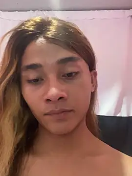 Petite_HugeCock webcam