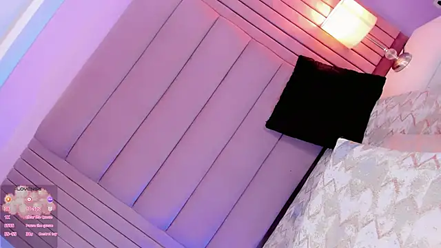 Camille_deluxe webcam