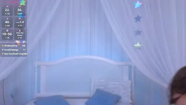 Little__Lunaa webcam