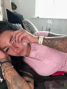 BELLABLACKXUK webcam