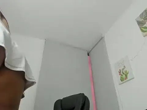 Naomy_foxx1 webcam