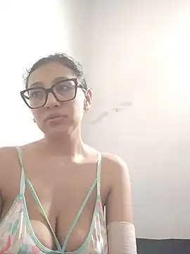 cloe_milky webcam