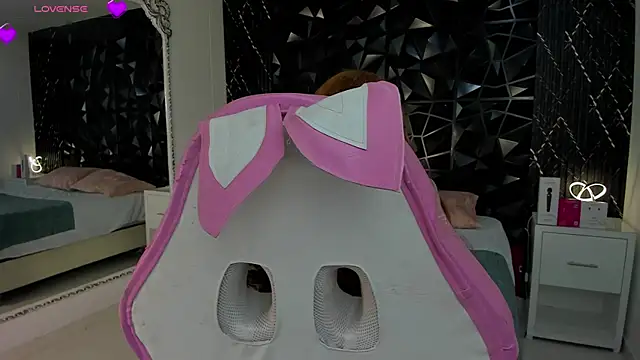 AmberGreyy_ webcam