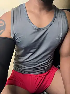 indian_Hunk webcam