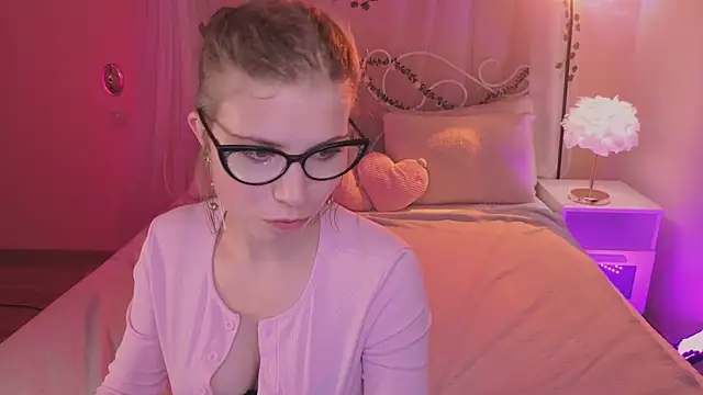 NellyOrion webcam