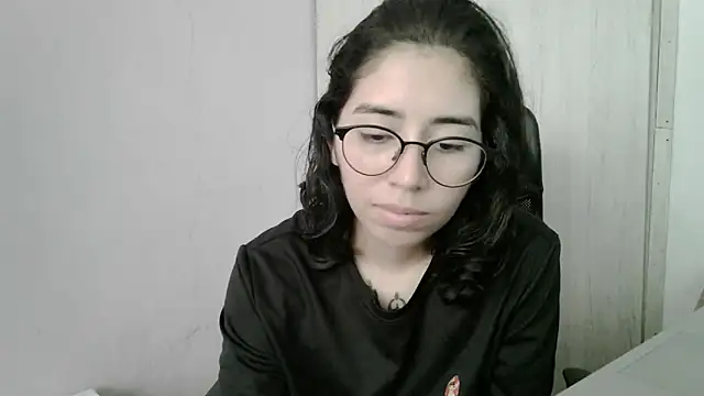 skinnyX333 webcam