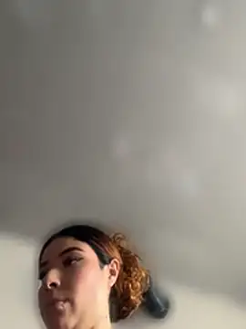 hally-jensen1 webcam