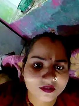 Hotpoojapal365 webcam