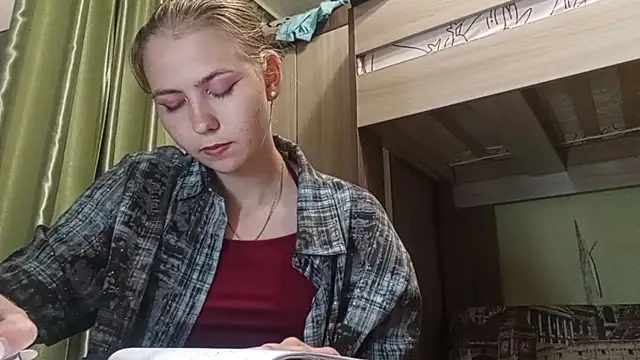 AnnettaHosaka webcam