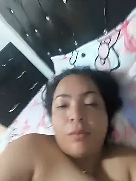 NIKOLE1301 webcam