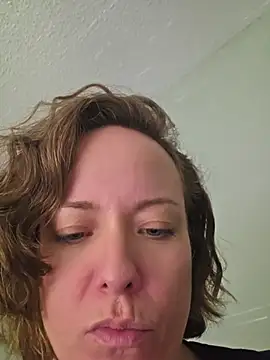 julimonroe webcam
