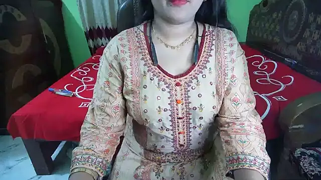 BengaliQueenStar webcam