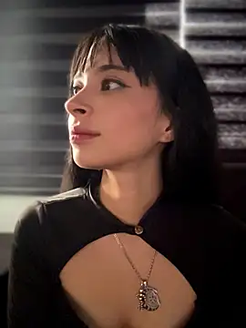 sasha-firee - Sasha-firee's free webcam - UK Sex Cams