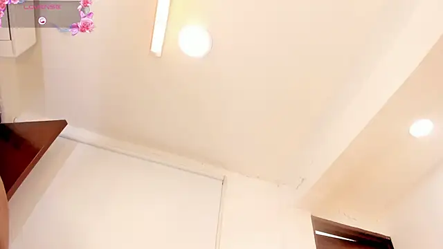 ariannaruiz webcam