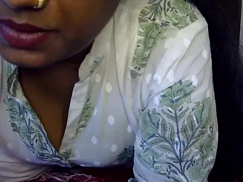 HOT-VARSHA7 webcam