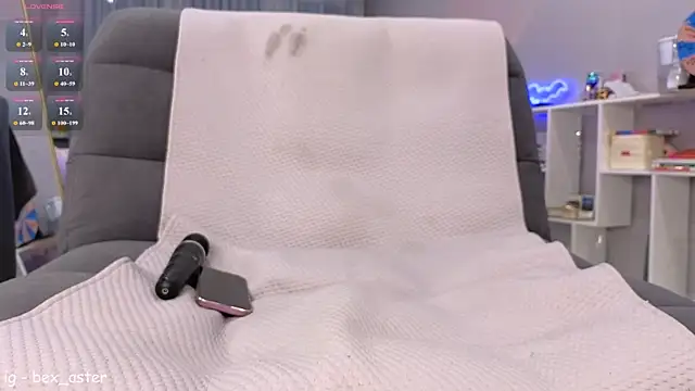 RebeccaAster webcam