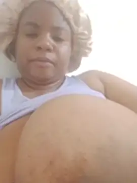 bigtitssxx webcam