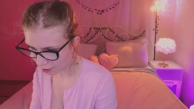 NellyOrion webcam