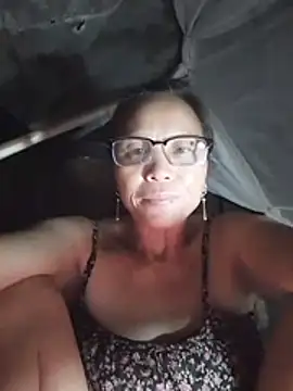 MissYourLove live cam on StripChat