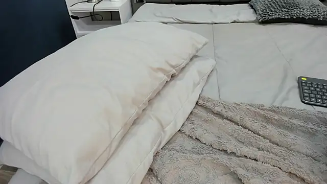 Charlie___Musk webcam
