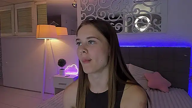LuisaClover webcam