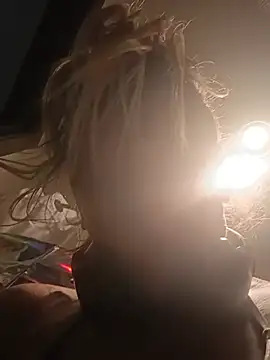KITTYBOOBOOFUXX live cam on StripChat