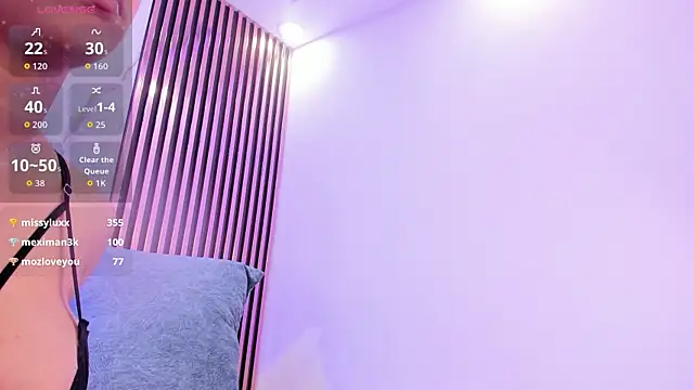 emma_bloomm webcam