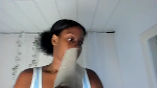 KiomaraaBaker webcam