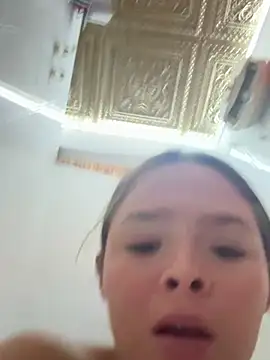 Yasmina_Noir webcam