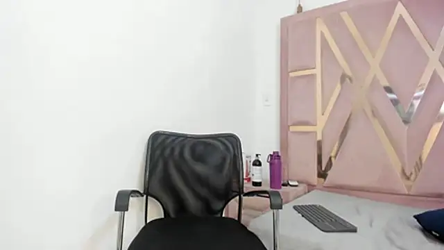 Kattyasm webcam