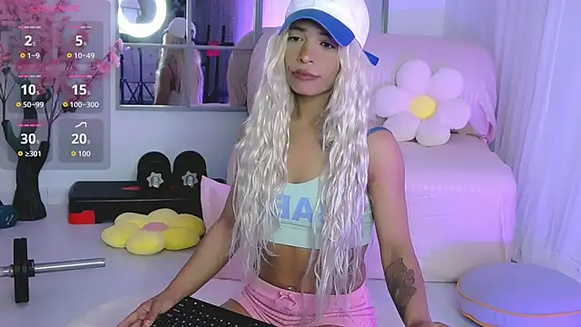 SarahRaynex webcam